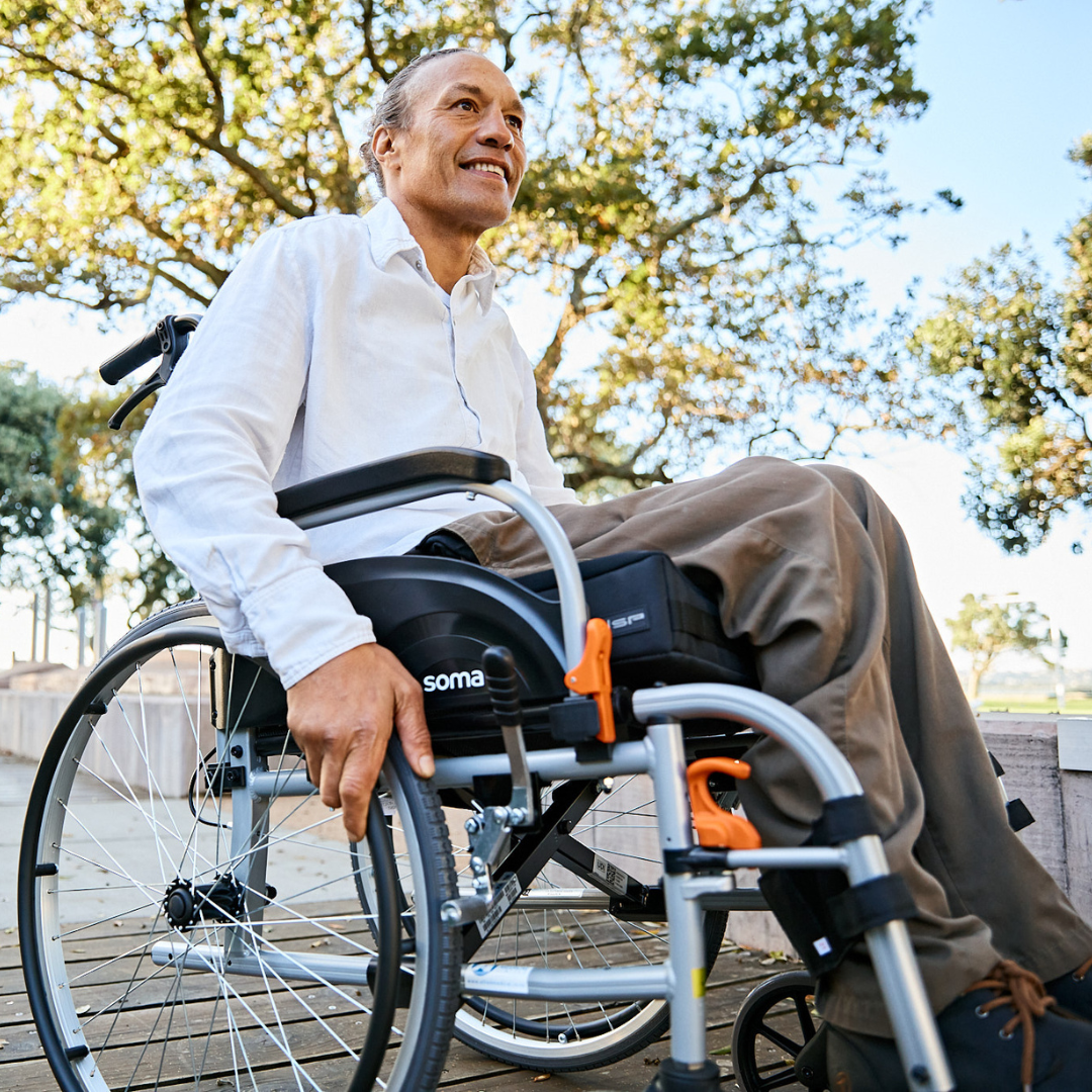 Karma Agile Self-Propelling Wheelchair