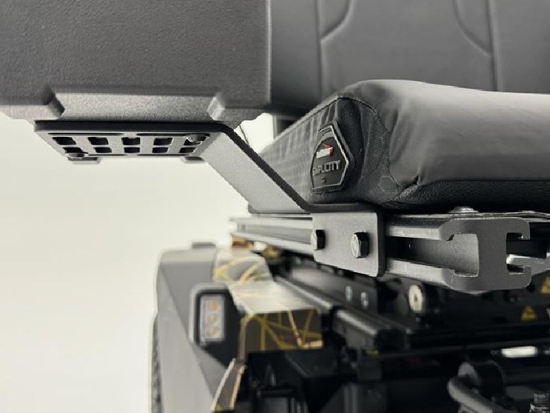 Quantum Slotted Accessory Bracket