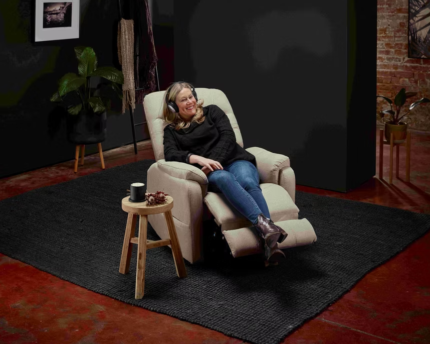 Pride Theorem Alperton (Petite) Power Lift Chair